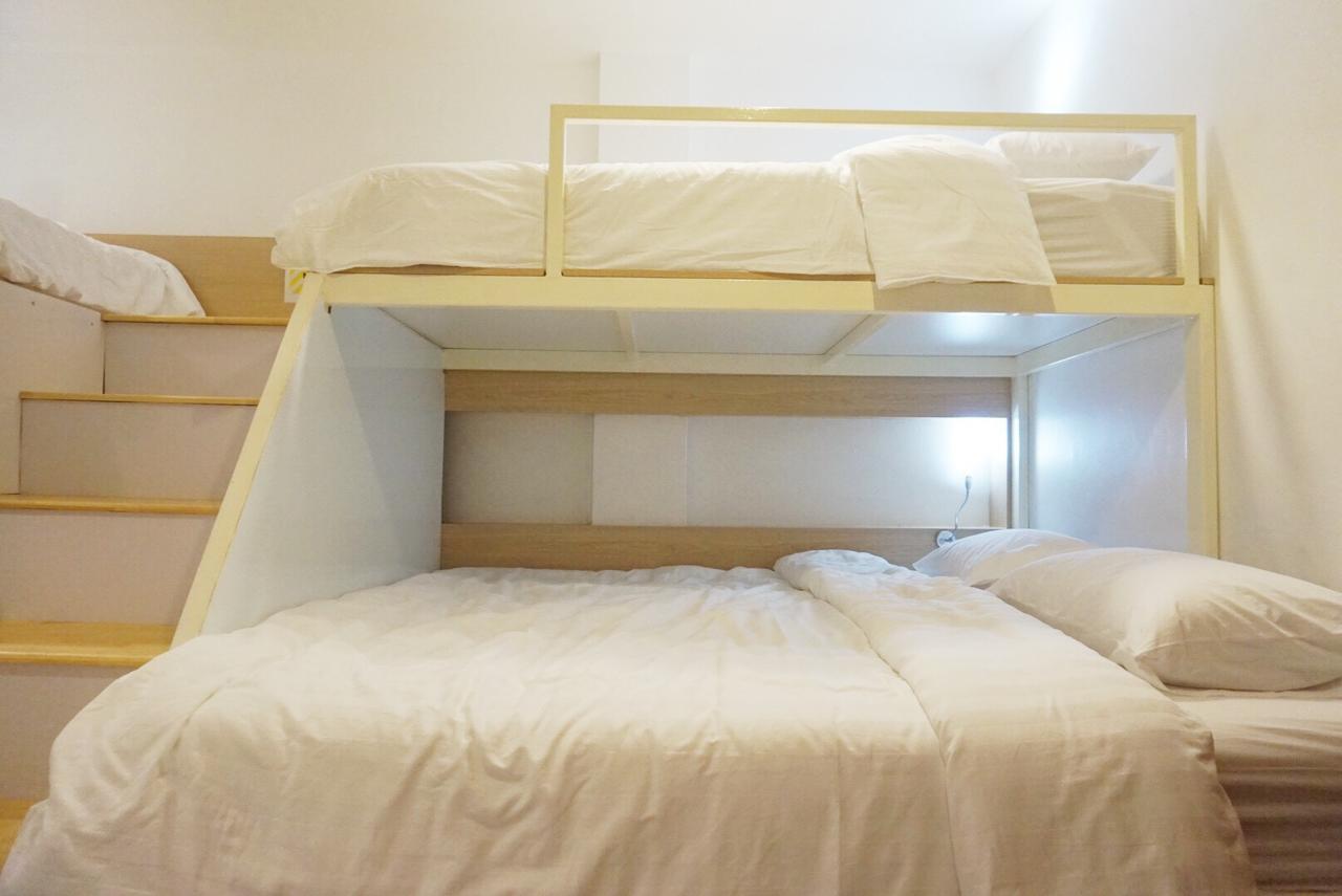 Boon Street Hostel Бангкок Экстерьер фото